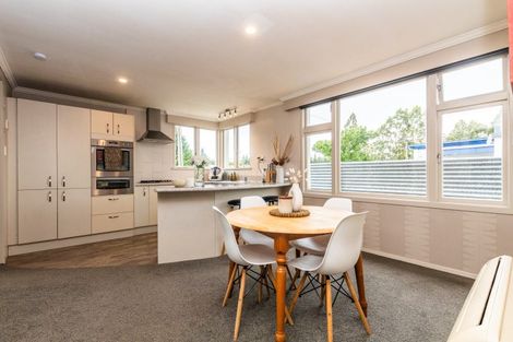 Photo of property in 9 Grange Street, Winton, 9720