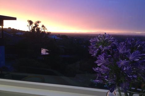 Photo of property in 16 Sherwood Lane, Cashmere, Christchurch, 8022