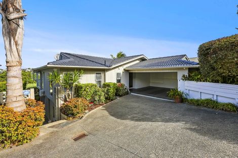 Photo of property in 1/5 Colmar Road, Mellons Bay, Auckland, 2014