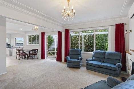 Photo of property in 155 Queen Street, Pukekohe, 2120