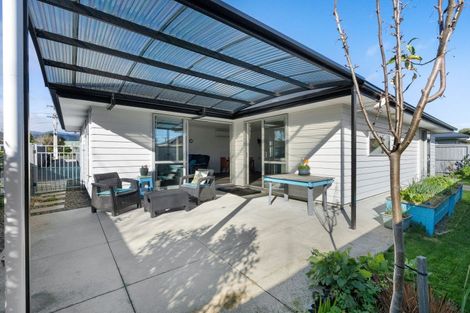 Photo of property in 95 Bartholomew Road, Levin, 5510