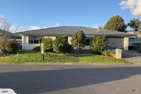 Photo of property in 3 Brookfield Place, Paraparaumu, 5032