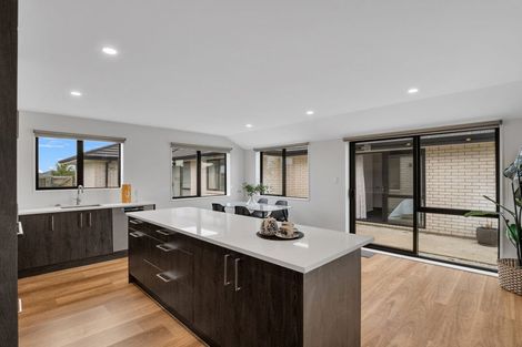 Photo of property in 43 Nicolau Avenue, Rolleston, 7615