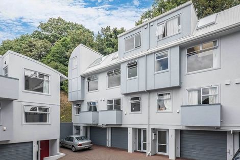 Photo of property in Fernhill Flats, 6/324 The Terrace, Te Aro, Wellington, 6011
