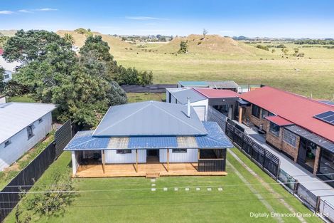 Photo of property in 5 Julian Road, Warea, New Plymouth, 4381