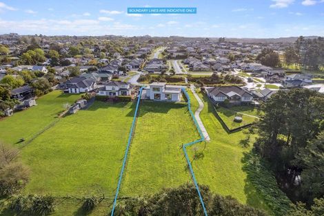 Photo of property in 22 Kahika Grove, Huapai, Kumeu, 0810