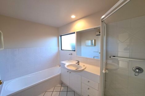 Photo of property in 1/2 Tobruk Crescent, Milford, Auckland, 0620