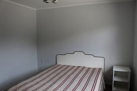 Photo of property in 2 Bill Phillip Place, Clendon Park, Auckland, 2103