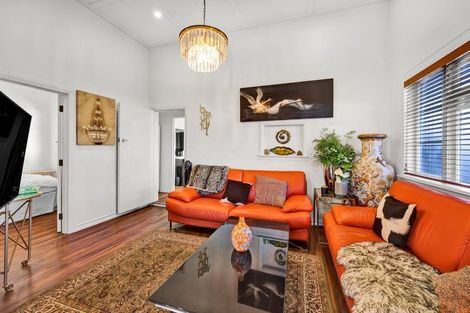 Photo of property in 35 Victoria Street, Patea, 4520