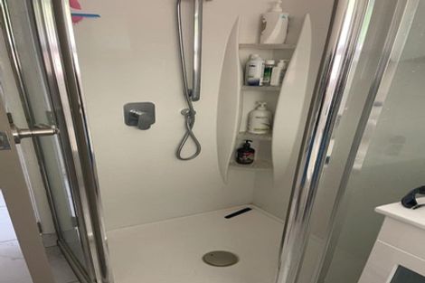 Photo of property in 91 Akaroa Drive, Maupuia, Wellington, 6022