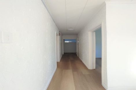 Photo of property in 34 Kohekohe Street, New Lynn, Auckland, 0600