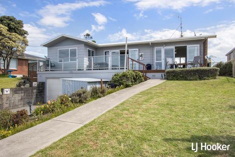 Photo of property in 126 Seaforth Road, Waihi Beach, 3611