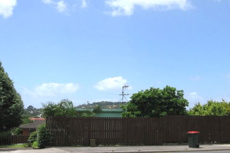 Photo of property in 2/1564 Great North Road, Waterview, Auckland, 1026