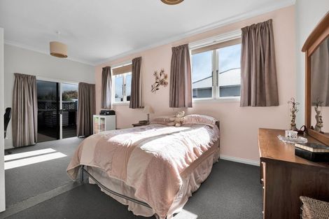 Photo of property in 401 Waihi Road, Normanby, Hawera, 4614