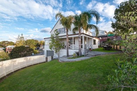 Photo of property in 1/163 Oaktree Avenue, Browns Bay, Auckland, 0630