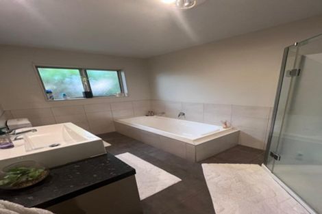 Photo of property in 10 Chard Place, Flat Bush, Auckland, 2016