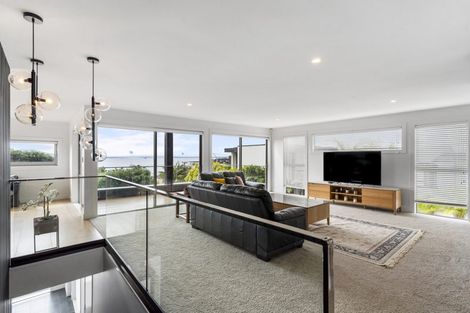Photo of property in 24 Beach Road, Castor Bay, Auckland, 0620
