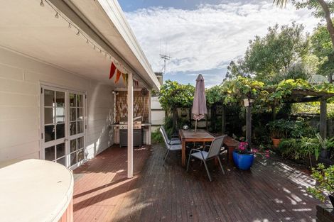 Photo of property in 33 Pohutukawa Drive, Pukete, Hamilton, 3200