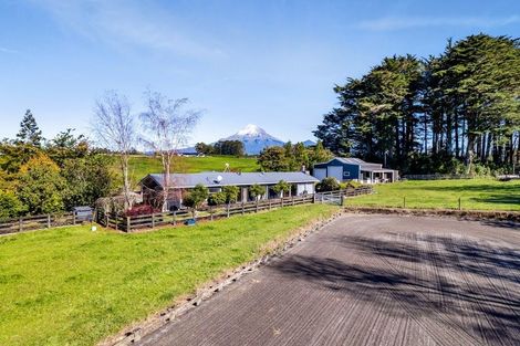 Photo of property in 97 Kaipi Road, Egmont Village, New Plymouth, 4372