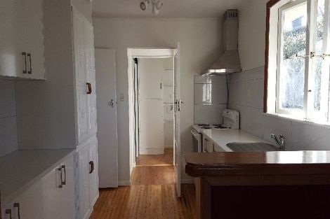 Photo of property in 15 Tyne Road, Forrest Hill, Auckland, 0620