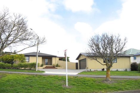Photo of property in 36 Tauroa Road, Havelock North, 4130