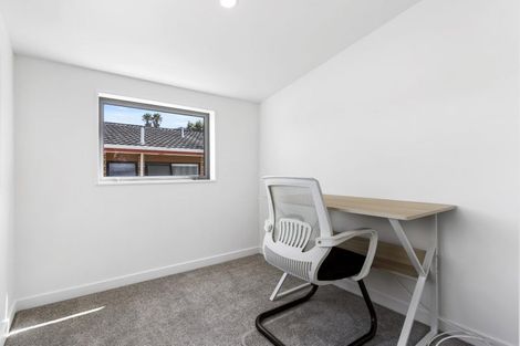 Photo of property in 32d Gulf View Road, Murrays Bay, Auckland, 0630