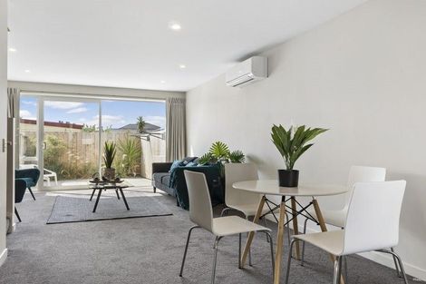 Photo of property in 6/2 Stone Street, Miramar, Wellington, 6022