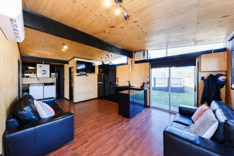 Photo of property in 13 Mack Street, Foxton Beach, Foxton, 4815