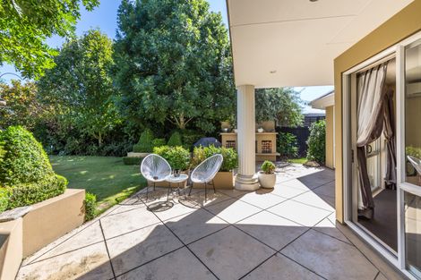 Photo of property in 6 Leabridge Mews, Harewood, Christchurch, 8051