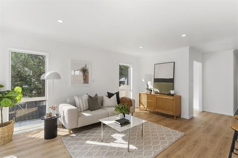 Photo of property in 5 Rambler Crescent, Beach Haven, Auckland, 0626