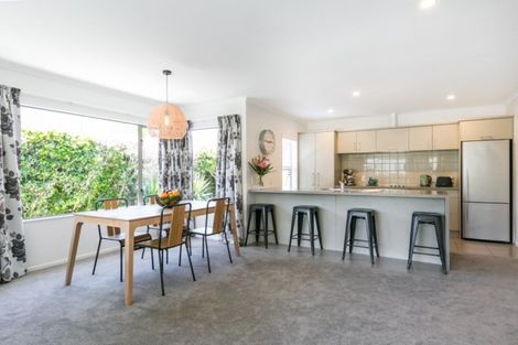 Photo of property in 4 West Place, Greenmeadows, Napier, 4112