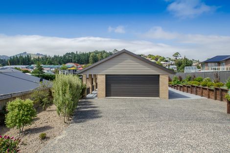 Photo of property in 11 Grandvista Drive, Green Island, Dunedin, 9018