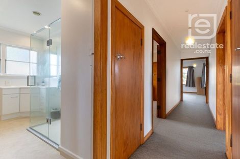Photo of property in 11 Aberdeen Avenue, Takaro, Palmerston North, 4412
