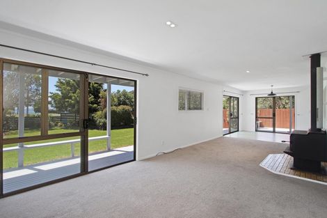 Photo of property in 114 Torkar Road, Clarks Beach, 2122