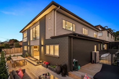 Photo of property in 17 Winscombe Street, Belmont, Auckland, 0622