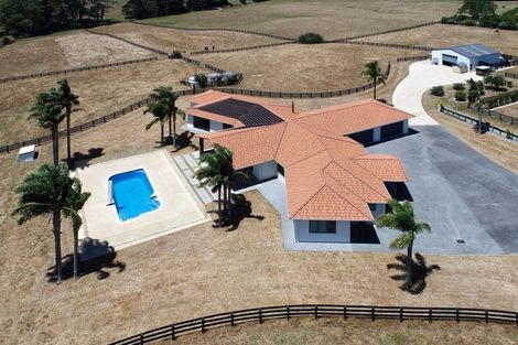 Photo of property in 98 Dyke Road, Karaka, Papakura, 2580