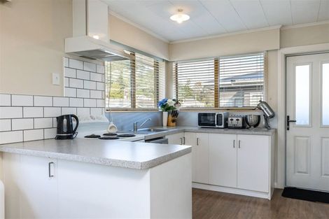 Photo of property in 131a Waikawa Road, Picton, 7220