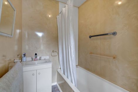 Photo of property in 20 Cornwall Street, Eltham, 4322