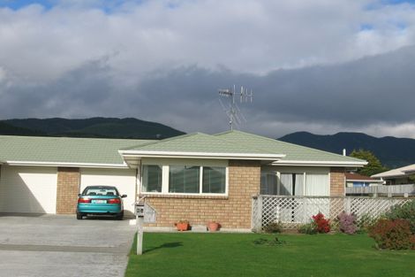 Photo of property in 9a Heihei Place, Paraparaumu, 5032