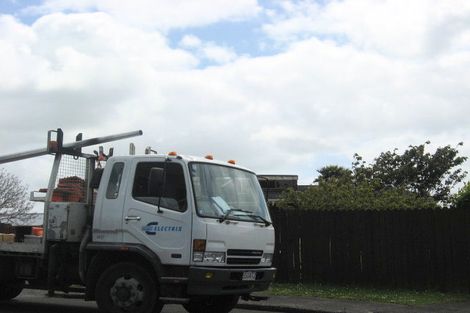 Photo of property in 5 Iris Place, Clendon Park, Auckland, 2103