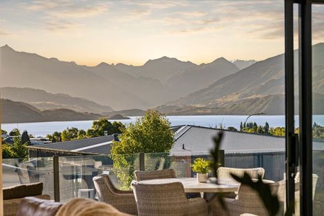 Photo of property in 48 Farrant Drive, Wanaka, 9305