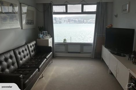 Photo of property in The Capital, 370 Oriental Parade, Oriental Bay, Wellington, 6011