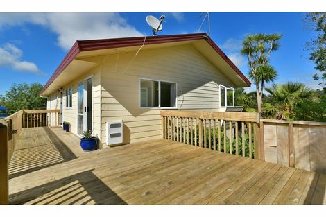 Photo of property in 1/607 Whangaparaoa Road, Stanmore Bay, Whangaparaoa, 0932