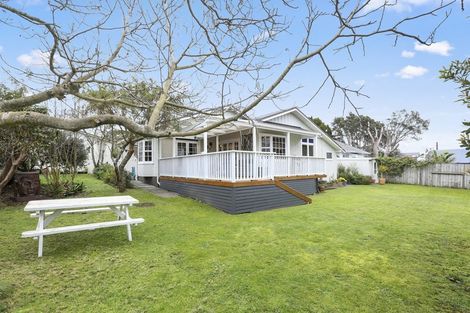 Photo of property in 28 Dorset Avenue, Westown, New Plymouth, 4310