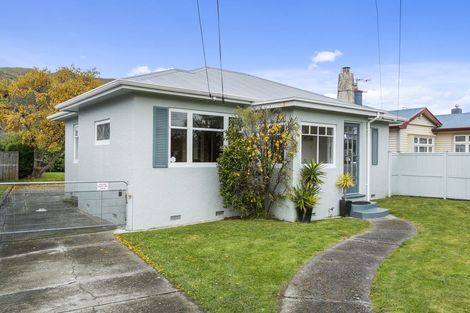 Photo of property in 156 Waiwhetu Road, Waterloo, Lower Hutt, 5011