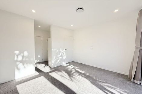 Photo of property in 13a King Richard Place, Browns Bay, Auckland, 0630