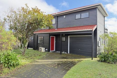 Photo of property in 5a Becker Way, Karori, Wellington, 6012