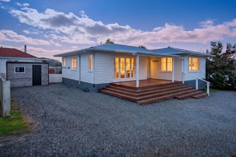 Photo of property in 1a Whimp Avenue, Onerahi, Whangarei, 0110