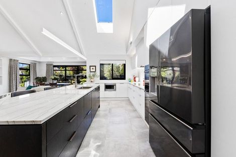 Photo of property in 17 Lees Road, Strowan, Christchurch, 8052