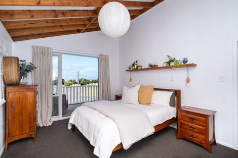 Photo of property in 298 Clifton Road, Te Awanga, 4102